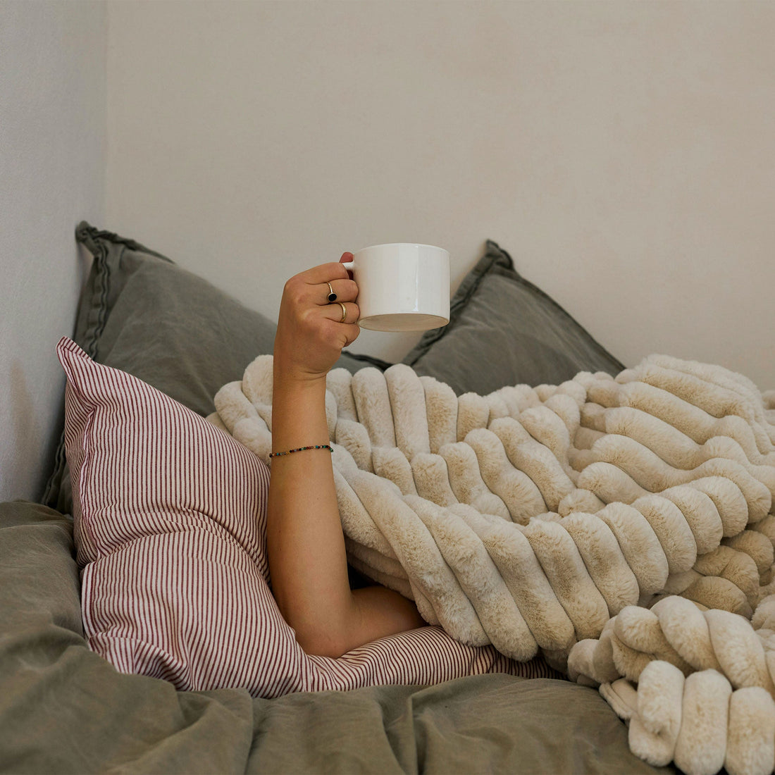 Bed Rotting Survival Kit: The One Thing You Still Do Horizontally