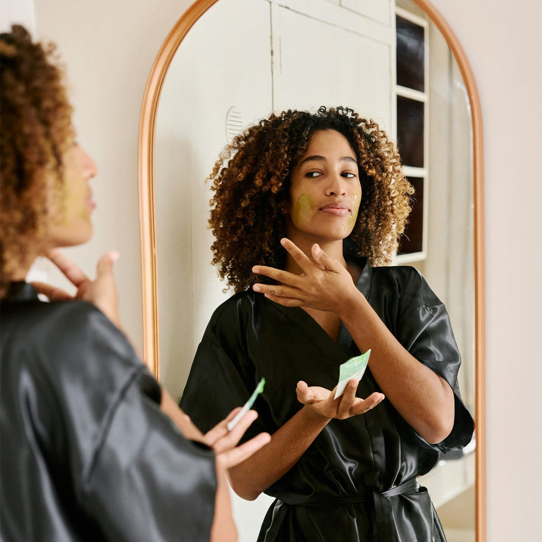Biotin: The Essential Nutrient for Hair, Skin, Nails, and Energy