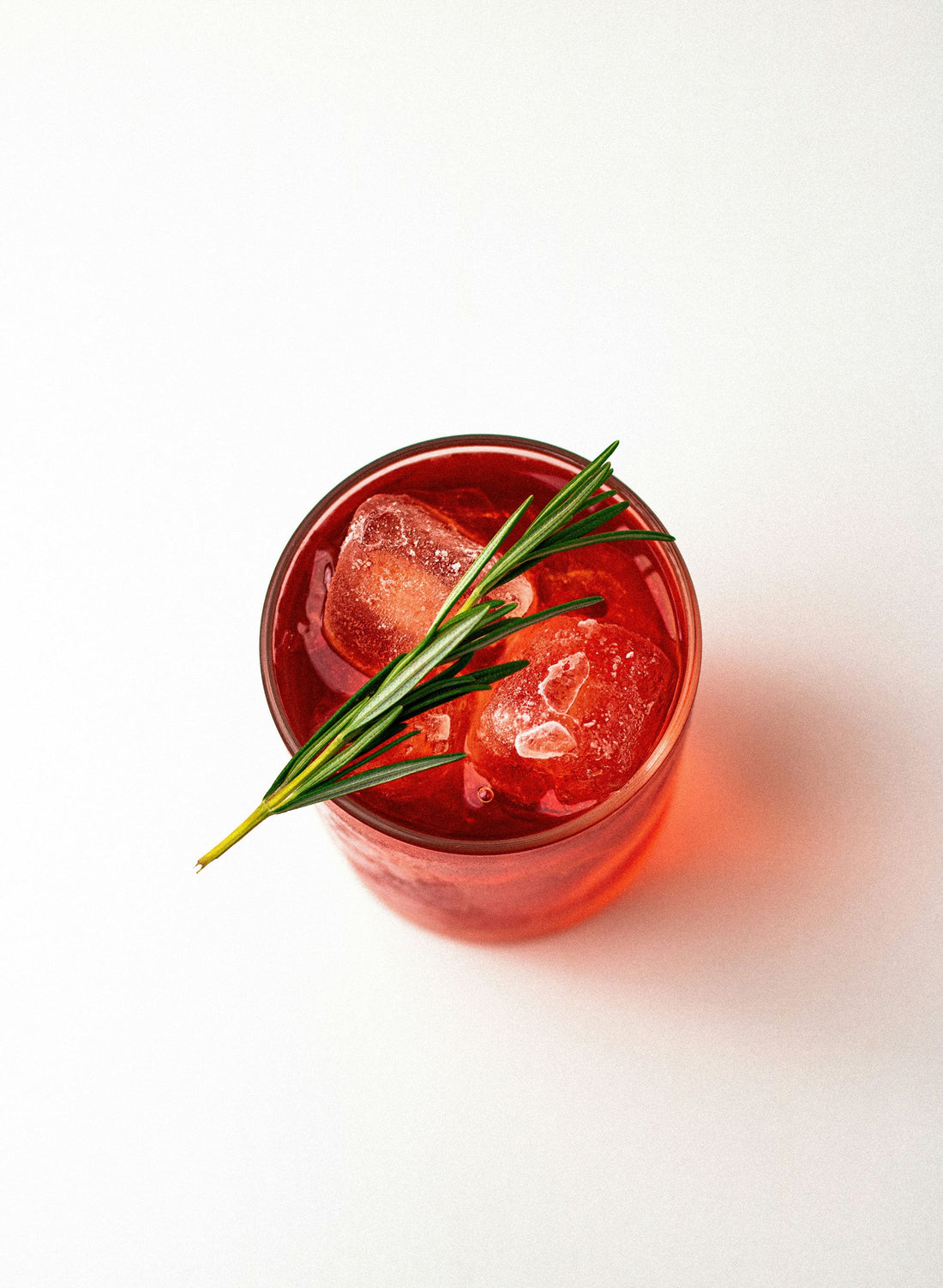 Mistletoe Mocktails: Holiday Drinks That Do Your Body Good